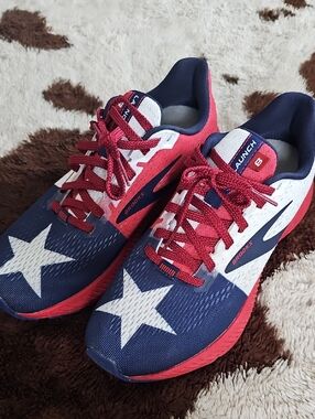 Brooks Launch 8 Running Shoes - Run Texas Edition